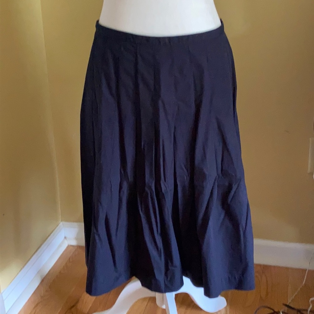 Chaps navy pleated skirt